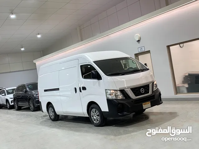 Nissan Urvan NV350