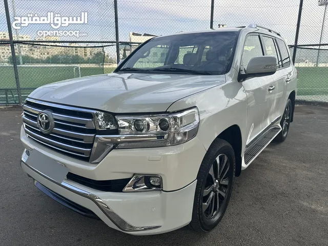 Used Toyota Land Cruiser in Amman