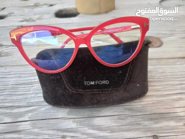 نظاره نسائي تومي فورد