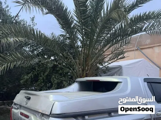 تسكيرة صندوق هايلوكس 2016 وفوق