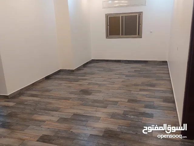 180 m2 4 Bedrooms Apartments for Rent in Al Ahmadi Mangaf