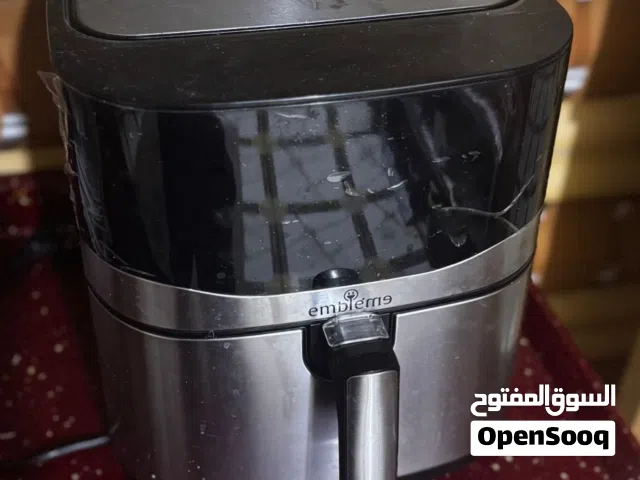 قلايه هوائيه مستعمله وبيها ضمان سنه كامله