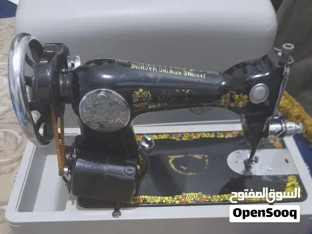 للبيع مكينة خياطة مستعمل