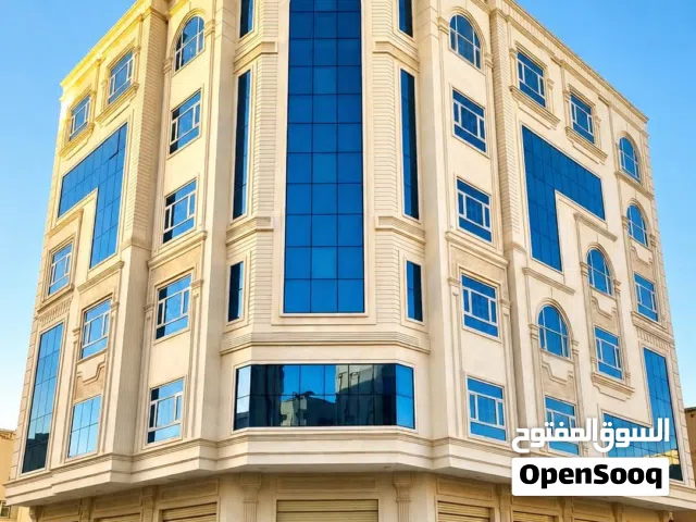 عماره استثماريه للبيع تشطيبات سوووبر لوووكس في منطقه حده بالقرب من الشارع الرئيسي