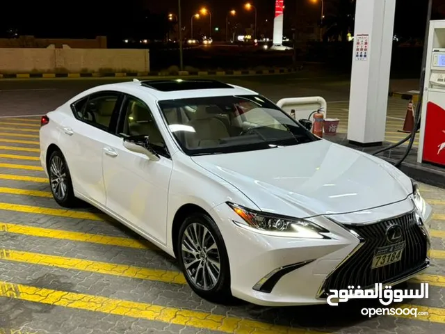 لكزس ES350 للبيع نظيف حادث بسيط للتواصل واتساب