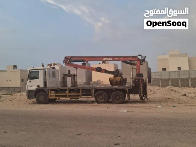 يوجد لدينا ونش كرين لرفع الرمل وجميع مواد البناء بأسعار مناسبه