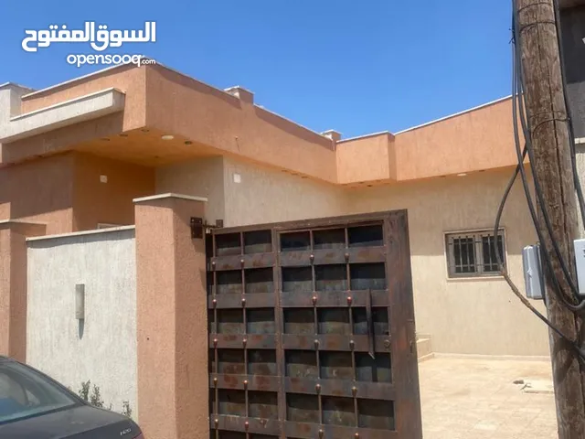 150 m2 3 Bedrooms Townhouse for Rent in Tripoli Ain Zara