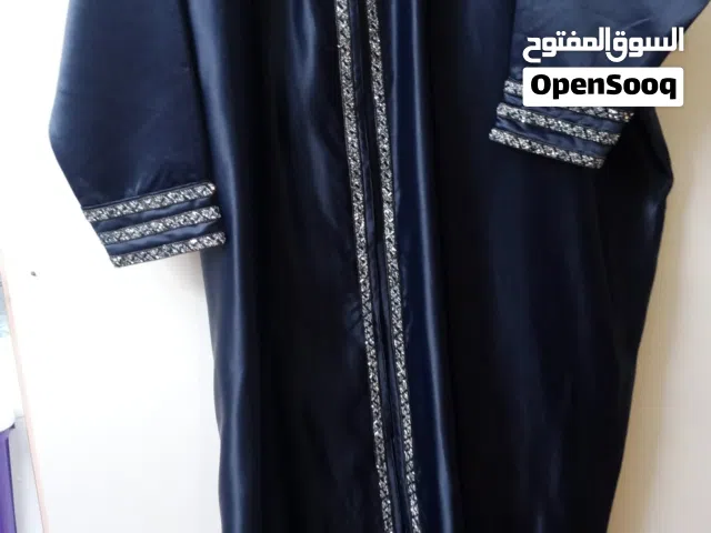 أثواب وفساتين