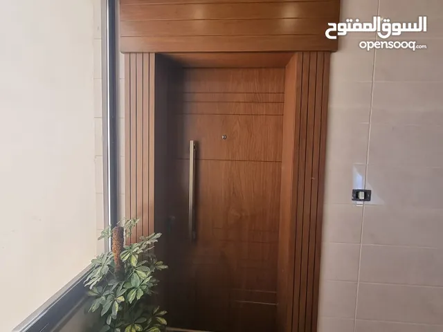 شقة طابق أخير مع روف للبيع – الجبيهة - الرقم المرجعي : 15036