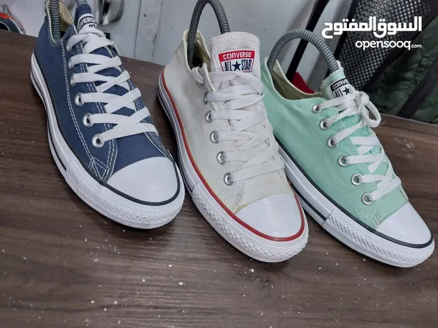 38 Sport Shoes in Amman