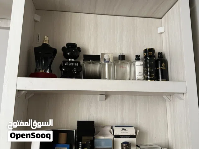 تشتري جميع انواع العطور الفاريغه بافضل السعار