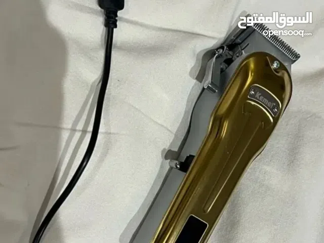 Used like new, used 2 times only kemei hair clipper