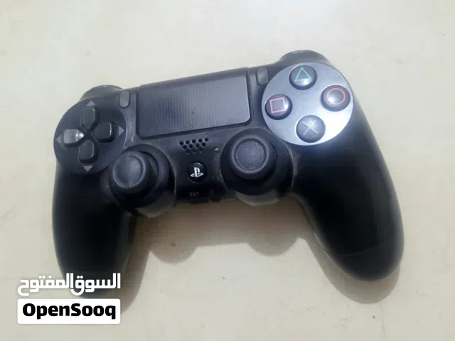 يد بلايستيشن 4 ، 90 ريال سعودي، مستعمل نسخة اصلية وكالة