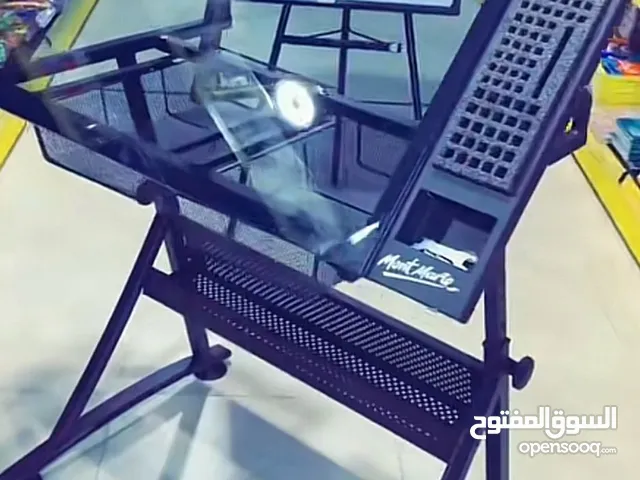 ميز رسم هندسي او يستخدم للاطفال