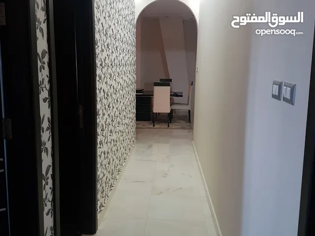 شقة للبيع في المعري مفروشة