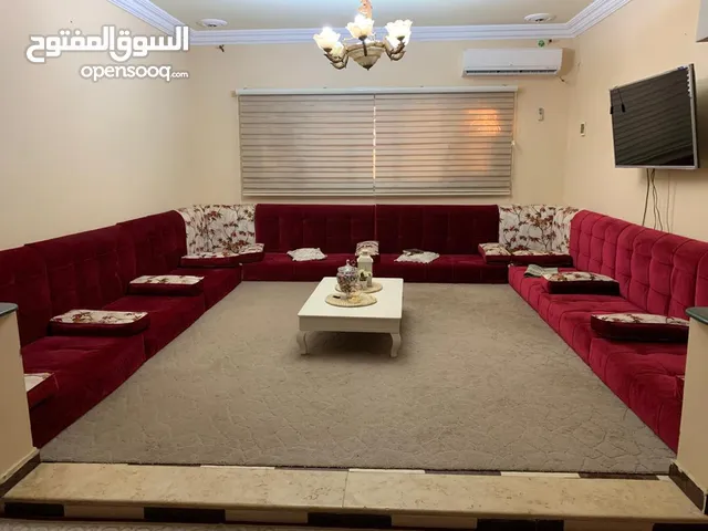 567 m2 5 Bedrooms Villa for Sale in Tripoli Al-Serraj