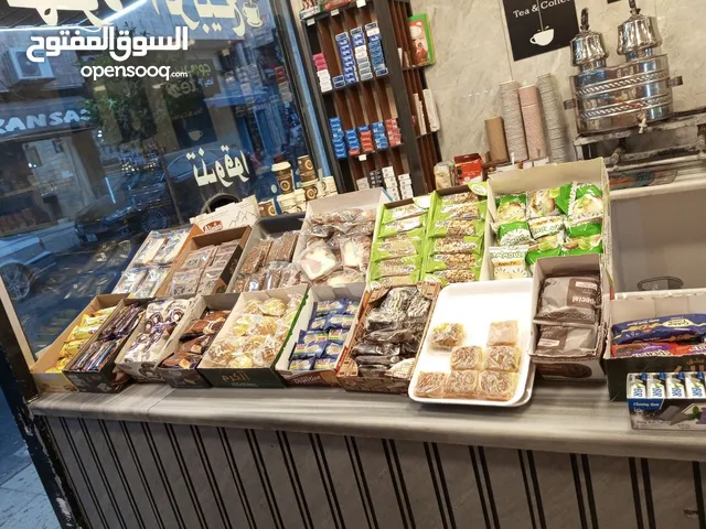 قهوة للبيع في الوسط التجاري موقع حيوي وسعر حرق