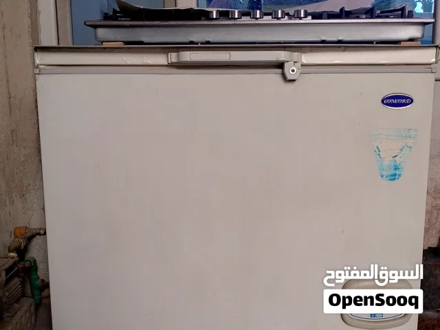 مجمدة للبيع