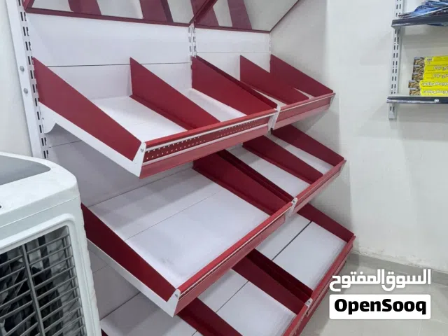 رفوف للبيع