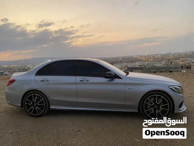 للبيع: الوحش النادر C43 AMG.. "فول أوبشن" (4 فصوص) بـ 4 شخصيات مختلفة