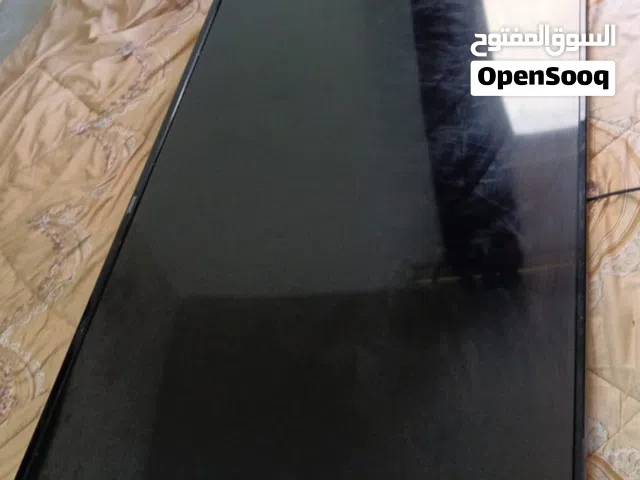يوجد ثلاث شاشات للبيع احجام مختلفه بحاله الجديد