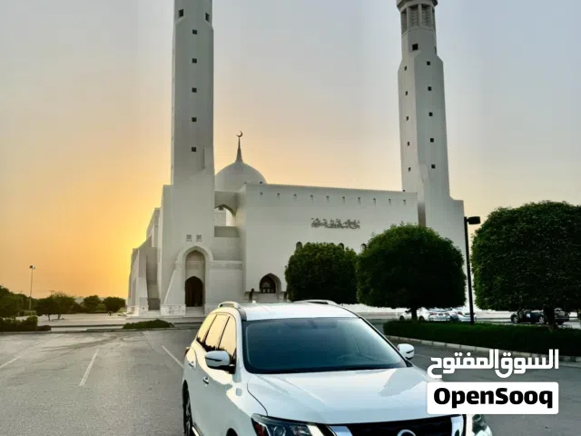 Used Nissan Pathfinder in Muscat
