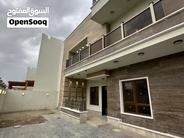 400 m2 More than 6 bedrooms Villa for Sale in Basra Other