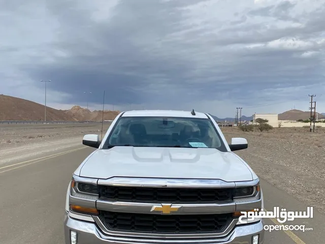 Chevrolet Silverado 2017 in Al Dhahirah