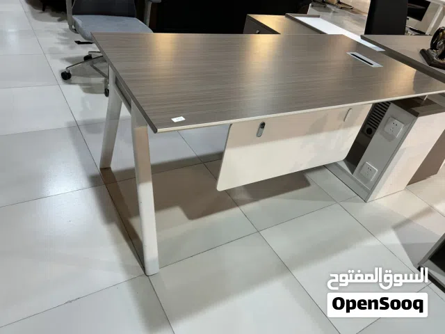 طاولة مكتب 1.8متر