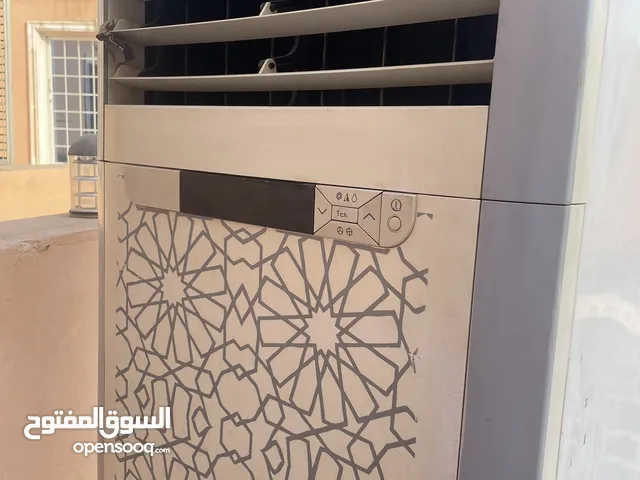 LG 25 - 29 Liters Microwave in Jeddah