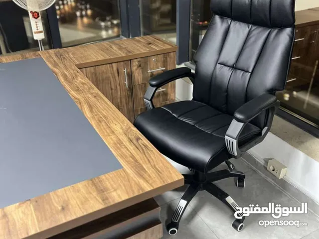 لجلسة مدير فخمه اختار الكرسي يلي بناسبك بأقل سعر كرسي مدير جلد طبقتين يتحمل اوزان عالي الجودة