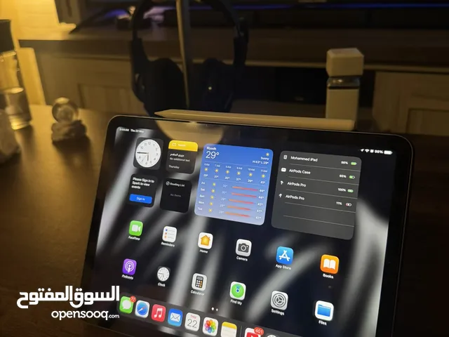 للبيع آيباد إير الجيل الخامس - نظيف جداً وسريع وأداء عالي