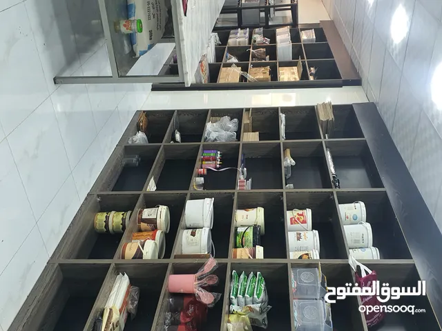 محل حلويات غربيه وايس كريم للبيع او للضمان