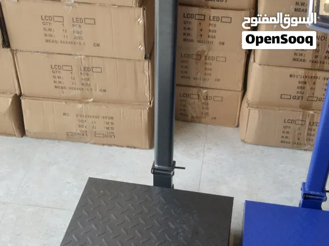 #جديد#  موازين الكترونية دقيقة 300 و 600. شحن طويل الأمد و خامة درجة أولى