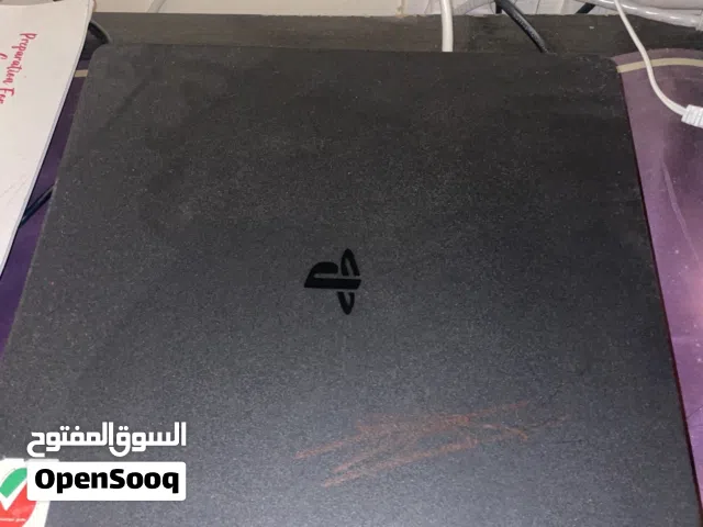 PlayStation 4 slim