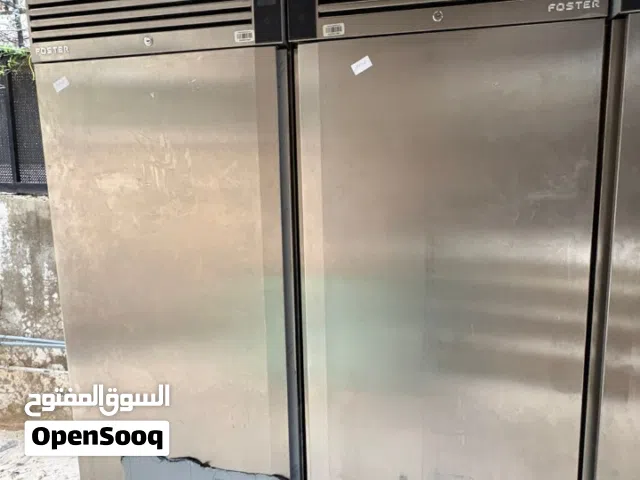 متاح ثلاجتين و احده فريزر فوستر بريطانيا بلد المنشأ