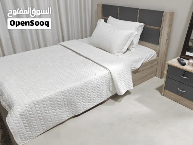 طقم غرفة نوم صغير استعمال بسيط