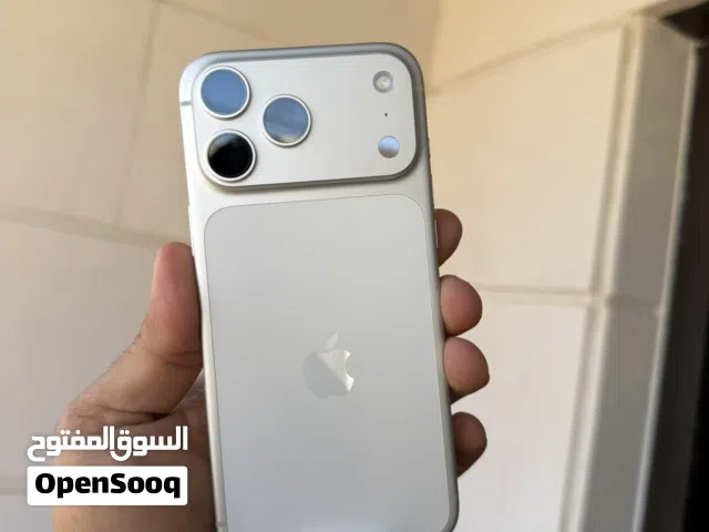 iPhone 17 pro max