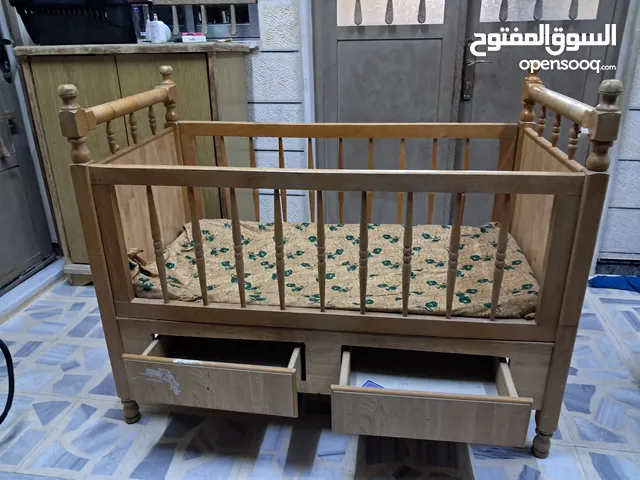 تخت اطفال للبيع