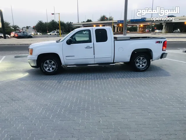 Used GMC Sierra in Kuwait City