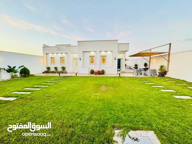 2 Bedrooms Farms for Sale in Tripoli Al-Baesh