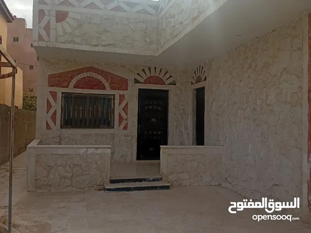 176 m2 3 Bedrooms Townhouse for Rent in Madaba Al-Fayha'