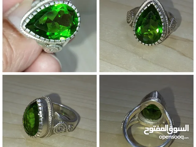 خاتم فضه بحجر المولدافيت