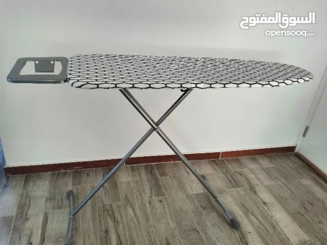 new ironing board طاولة مكواة جديدة