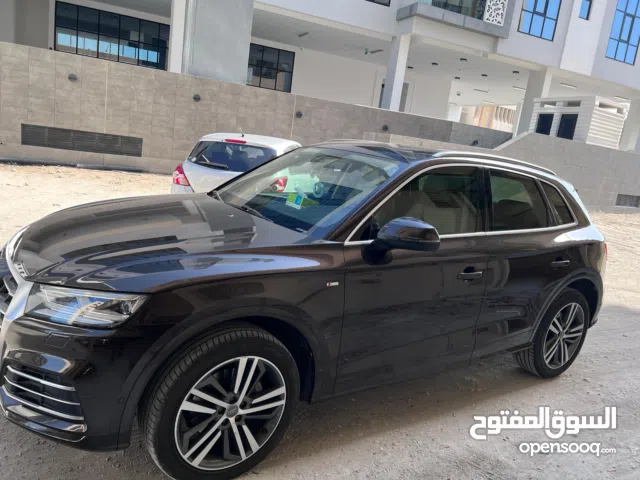 Well maintained Audi Q5 2017 model for sale
