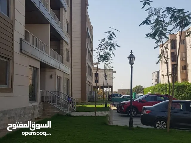 195 m2 3 Bedrooms Apartments for Sale in Cairo Fifth Settlement