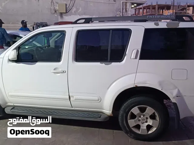 Used Nissan Pathfinder in Tripoli