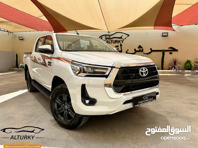 تويوتا هيلوكس 2023 عداد زيرو فل كامل اوتوماتيك