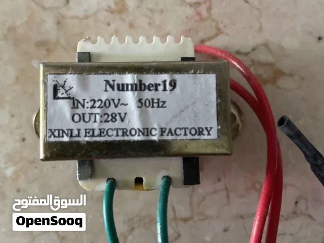 محول كهرباء من 220 الى 24 فولت و 28 فولت