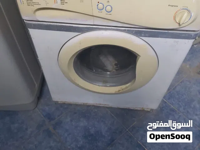 للبيع غسالة ملابس ماركة الومبيك الكتروك 12 كيلو فول اتوماتيك بحالة جيدة